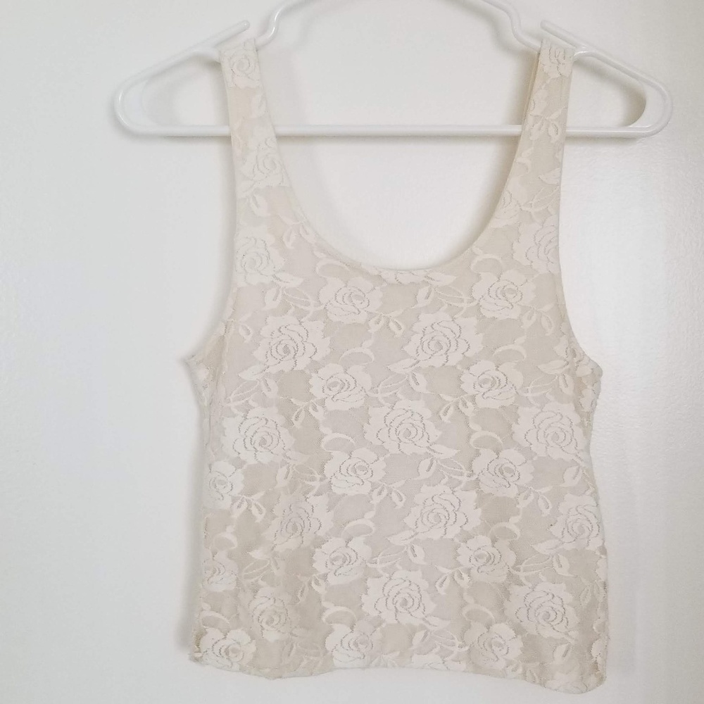 Forever 21: Lace Crop Tank